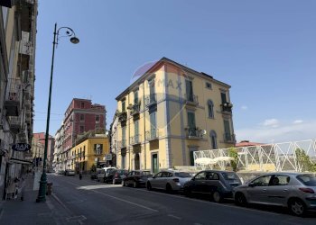 Edificio all\'aperto - Trilocale Corso Vittorio Emanuele
 
544, Napoli - foto 3