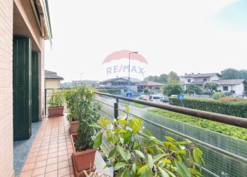 Balcone - Villa Bifamiliare Dalmine - foto 6