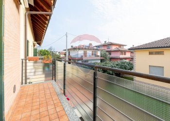 Balcone - Villa Bifamiliare Dalmine - foto 18