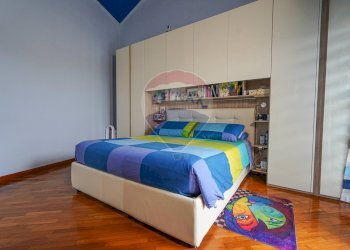 Camera / camera da letto - Attic Via Resiga
 
14, Caravaggio - photo 13