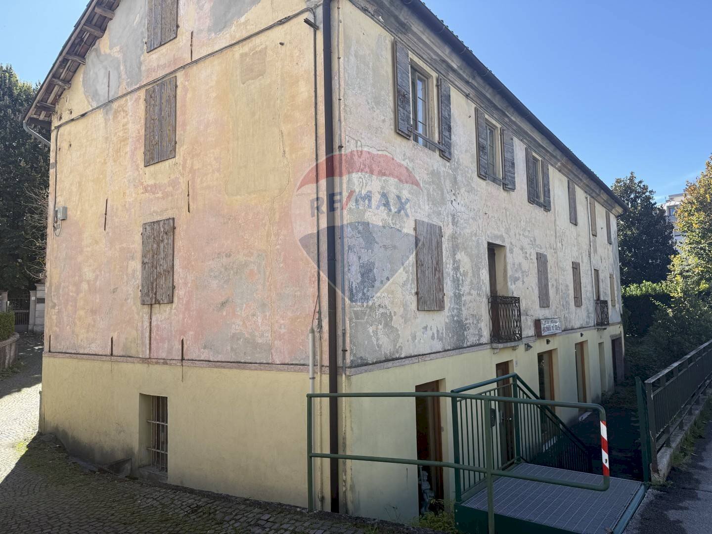 Edificio all\'aperto - Quadrilocale Via Feltre
 
43, Belluno - foto 3