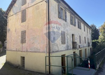 Edificio all\'aperto - Quadrilocale Via Feltre
 
43, Belluno - foto 3