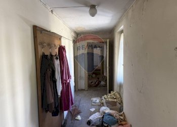 Hall / corridoio - Quadrilocale Via Feltre
 
43, Belluno - foto 27