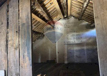 Stanza vuota - Quadrilocale Via Feltre
 
43, Belluno - foto 32