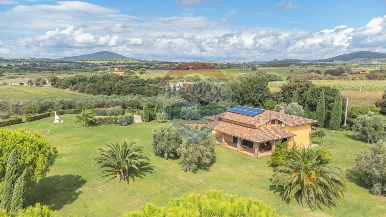 Vista delle montagne - Villa Strada Ghiacciuolo
 
1, Montalto di Castro - foto 3