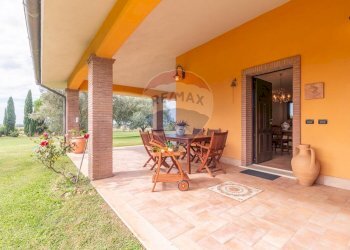 Terrazza - Villa Strada Ghiacciuolo
 
1, Montalto di Castro - foto 9