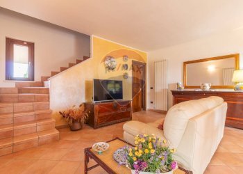 Soggiorno - Villa Strada Ghiacciuolo
 
1, Montalto di Castro - foto 16