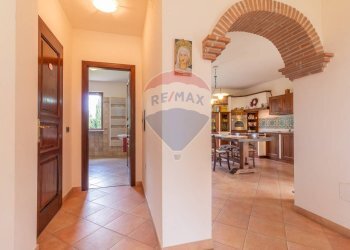 Hall / corridoio - Villa Strada Ghiacciuolo
 
1, Montalto di Castro - foto 17