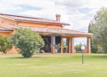 Casa all\'aperto - Villa Strada Ghiacciuolo
 
1, Montalto di Castro - foto 31