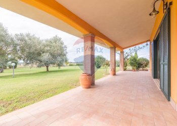 Terrazza - Villa Strada Ghiacciuolo
 
1, Montalto di Castro - foto 33