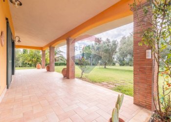 Terrazza - Villa Strada Ghiacciuolo
 
1, Montalto di Castro - foto 34