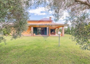 Casa all\'aperto - Villa Strada Ghiacciuolo
 
1, Montalto di Castro - foto 37