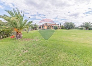 Giardino - Villa Strada Ghiacciuolo
 
1, Montalto di Castro - foto 39