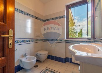 Bagno - Villa Strada Ghiacciuolo
 
1, Montalto di Castro - foto 52