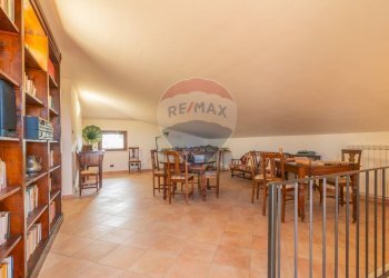 Sala da pranzo - Villa Strada Ghiacciuolo
 
1, Montalto di Castro - foto 59