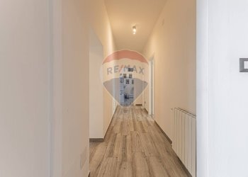 Hall / corridoio - Quadrilocale Via Napoli
 
115, Sassari - foto 22