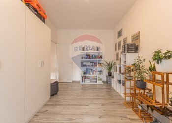 Hall / corridoio - Quadrilocale Via Napoli
 
115, Sassari - foto 38