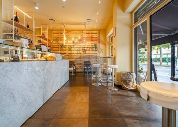 Sala da pranzo - Bar Tavola Calda - Fredda Viale Cassala
 
45, Milano - foto 12