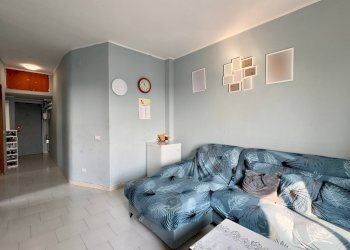 Soggiorno - Two-room apartment GIUSEPPE VERDI
 
30, Cinisello Balsamo - photo 8