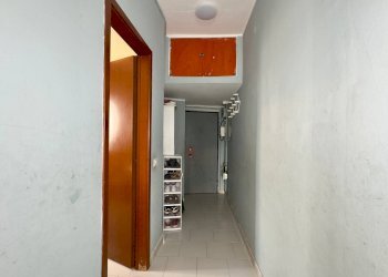 Corridoio - Two-room apartment GIUSEPPE VERDI
 
30, Cinisello Balsamo - photo 13