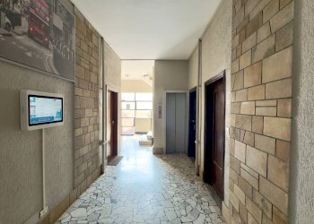 Interno palazzo - Two-room apartment GIUSEPPE VERDI
 
30, Cinisello Balsamo - photo 23