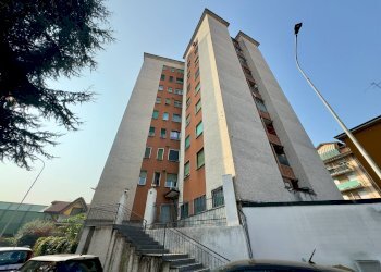 Facciata - Two-room apartment GIUSEPPE VERDI
 
30, Cinisello Balsamo - photo 24