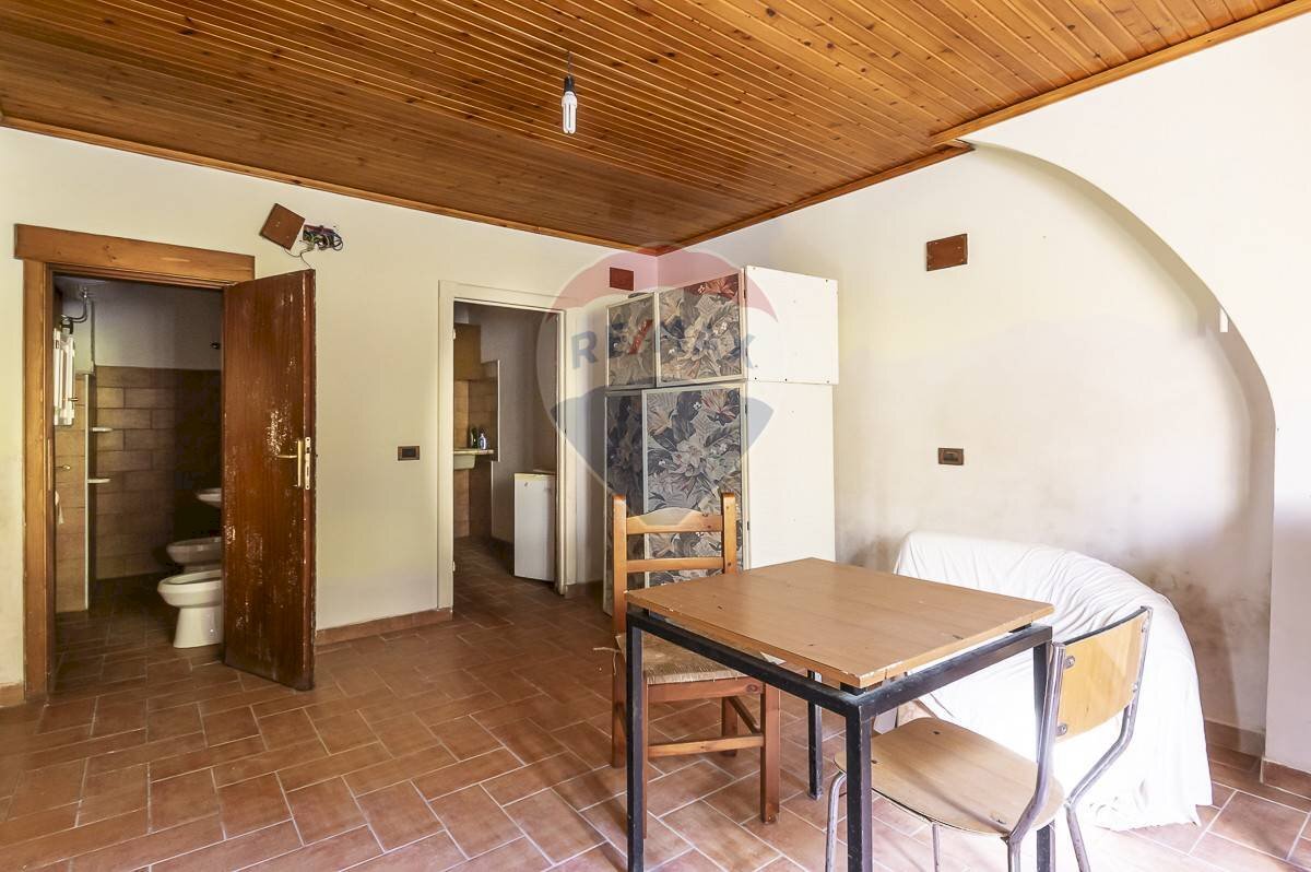 Sala da pranzo - Casa indipendente via Benedetto Virgilio
 
192, Villetta Barrea - foto 3