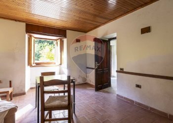 Sala da pranzo - Casa indipendente via Benedetto Virgilio
 
192, Villetta Barrea - foto 6