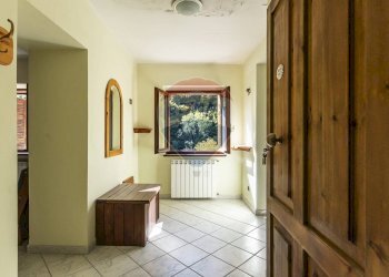 Hall / corridoio - Casa indipendente via Benedetto Virgilio
 
192, Villetta Barrea - foto 18