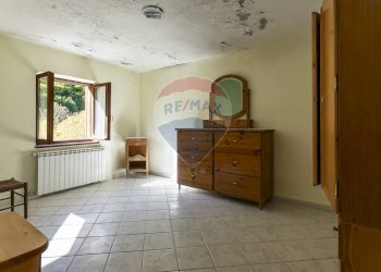 Stanza vuota - Casa indipendente via Benedetto Virgilio
 
192, Villetta Barrea - foto 32