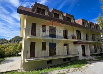 Edificio all\'aperto - Trilocale Viale dei Castagni
 
18/c, Pizzoferrato - foto 1