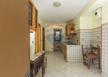 Cucina - Appartamento Via Benedetto Virgilio
192, Villetta Barrea - foto 8