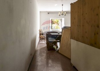 Hall / corridoio - Appartamento VIA BENEDETTO VIRGILIO
192, Villetta Barrea - foto 5