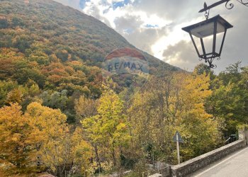 Vista delle montagne - Appartamento VIA BENEDETTO VIRGILIO
192, Villetta Barrea - foto 18