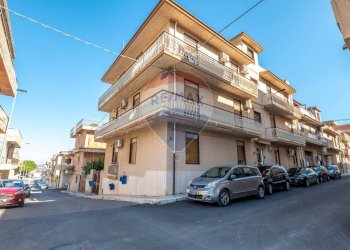 Edificio all\'aperto - Quadrilocale Via Pitagora
 
26, Comiso - foto 30