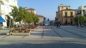 Edificio all\'aperto - Bar Tavola Calda - Fredda PIAZZA DUCA DEGLI ABRUZZI
 
6, Ragusa - foto 1