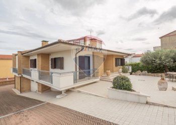 Casa all\'aperto - Villa Via Circonvallazione
 
35, Montecilfone - foto 1