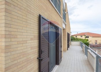 Balcone - Villa Via Circonvallazione
 
35, Montecilfone - foto 50