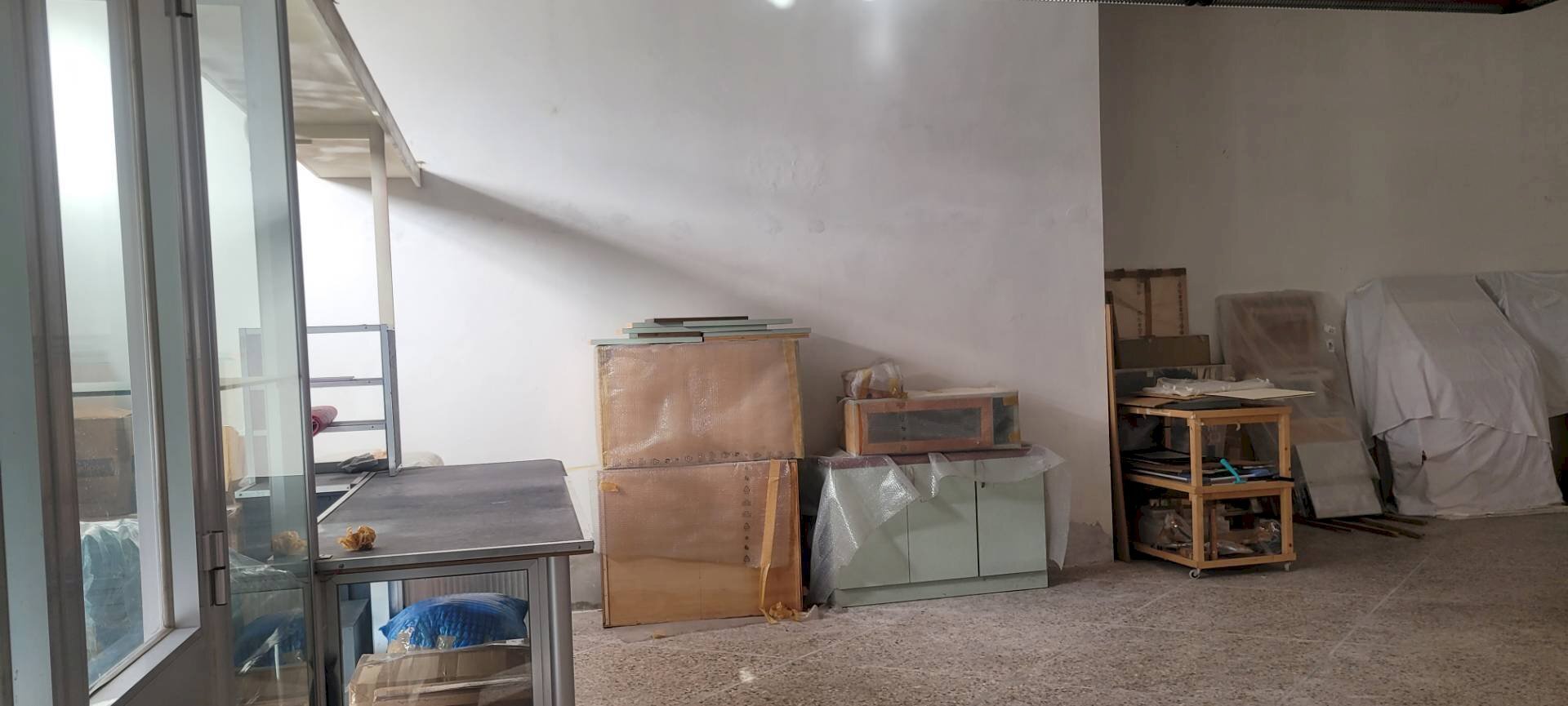 Foto 2 - Locale Commerciale via G. Pascoli
100, Cascina - foto 2