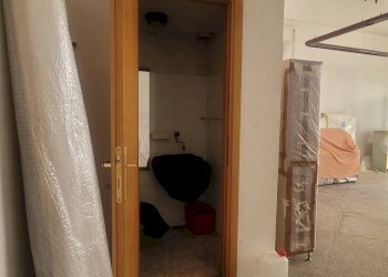 Foto 8 - Locale Commerciale via G. Pascoli
 
100, Cascina - foto 7