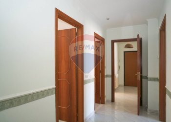 Hall / corridoio - Appartamento Via Pergusa
 
205, Enna - foto 18