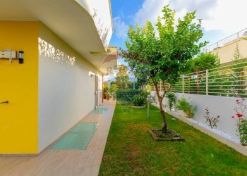 Giardino - Villa Via Vienna
 
18/20, Casamassima - foto 2