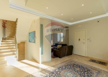 Ricezione / Lobby - Villa Via Vienna
 
18/20, Casamassima - foto 5