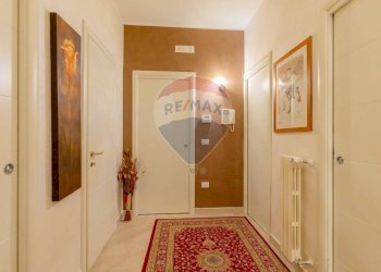 Hall / corridoio - Villa Via Vienna
 
18/20, Casamassima - foto 22