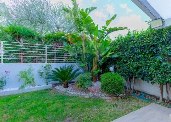 Giardino - Villa Via Vienna
 
18/20, Casamassima - foto 27