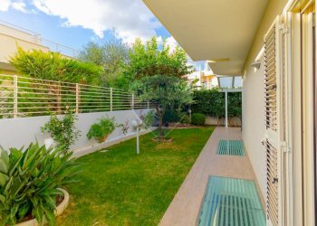 Giardino - Villa Via Vienna
 
18/20, Casamassima - foto 28