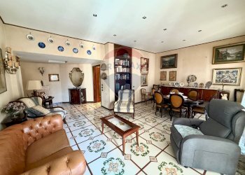 Sala da pranzo - Appartamento Via Giuseppe Bonito, Napoli - foto 5