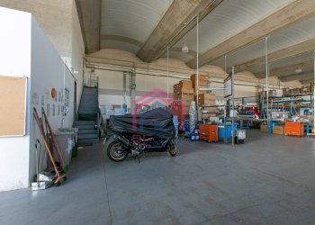 Foto 31 - Capannone Via Pier Francesco Calvi
 
13, Pomezia - foto 31