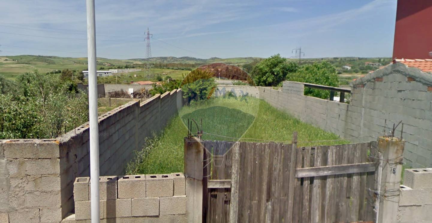 Giardino - Terreno edificabile Via Puccini
18, Pimentel - foto 2