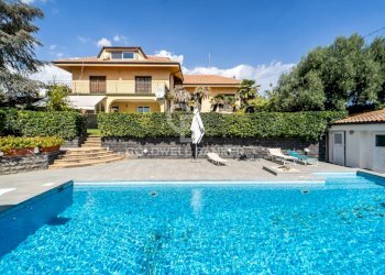 Foto 1 - Villa Via Giacomo Leopardi
 
28, San Gregorio di Catania - foto 1